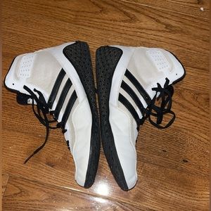 Men’s Adidas M2 Wrestling shoes Size 8 1/2